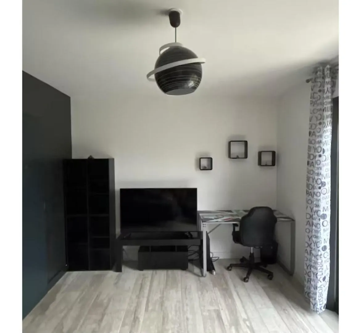 Chambre Dans Maison Moderne Tout Confort Orgueil